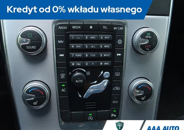 Volvo V60 Cross Country cena 70000 przebieg: 191849, rok produkcji 2016 z Sieniawa małe 379